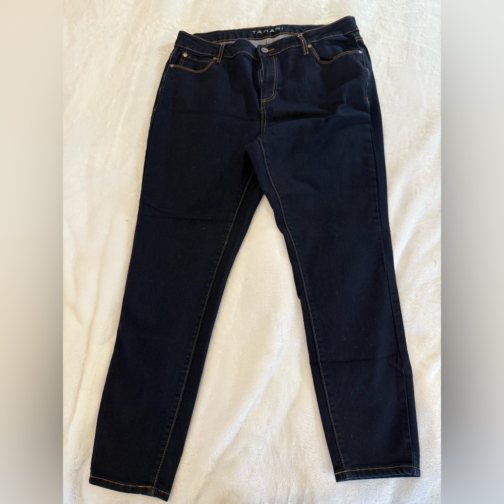 Tahari Dark Blue Skinny Jeans